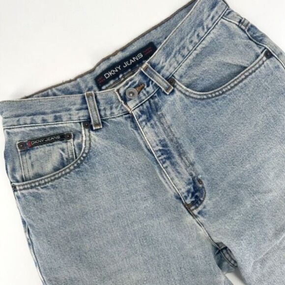 Vintage 90s DKNY Jeans Womens High-Rise Tapered Mom Denim Light Blue Wash Size 8 - Picture 1 of 12